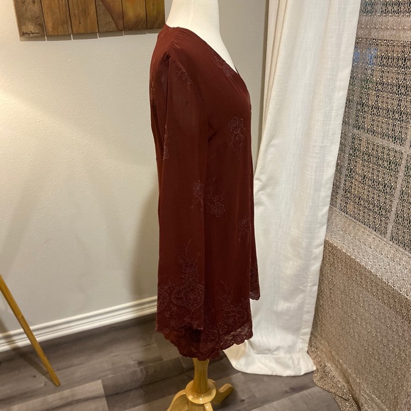 WAYF Halifax Dress Dark Red Burgundy Scallop Hem - Picture 8 of 10